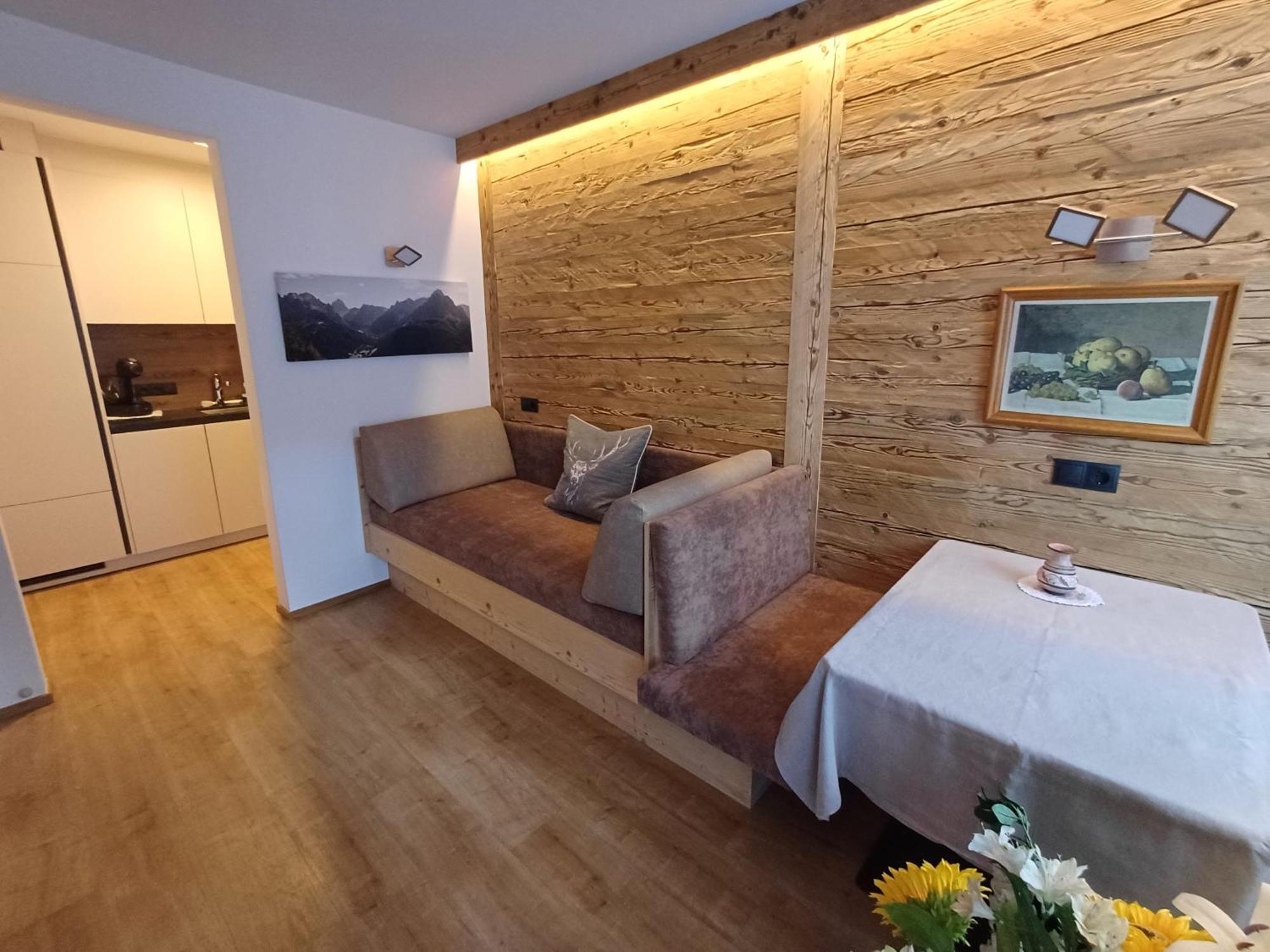 Ferienwohnungen Am Laerchenweg Sexten Exterior foto