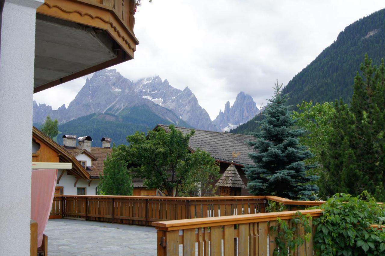 Ferienwohnungen Am Laerchenweg Sexten Exterior foto